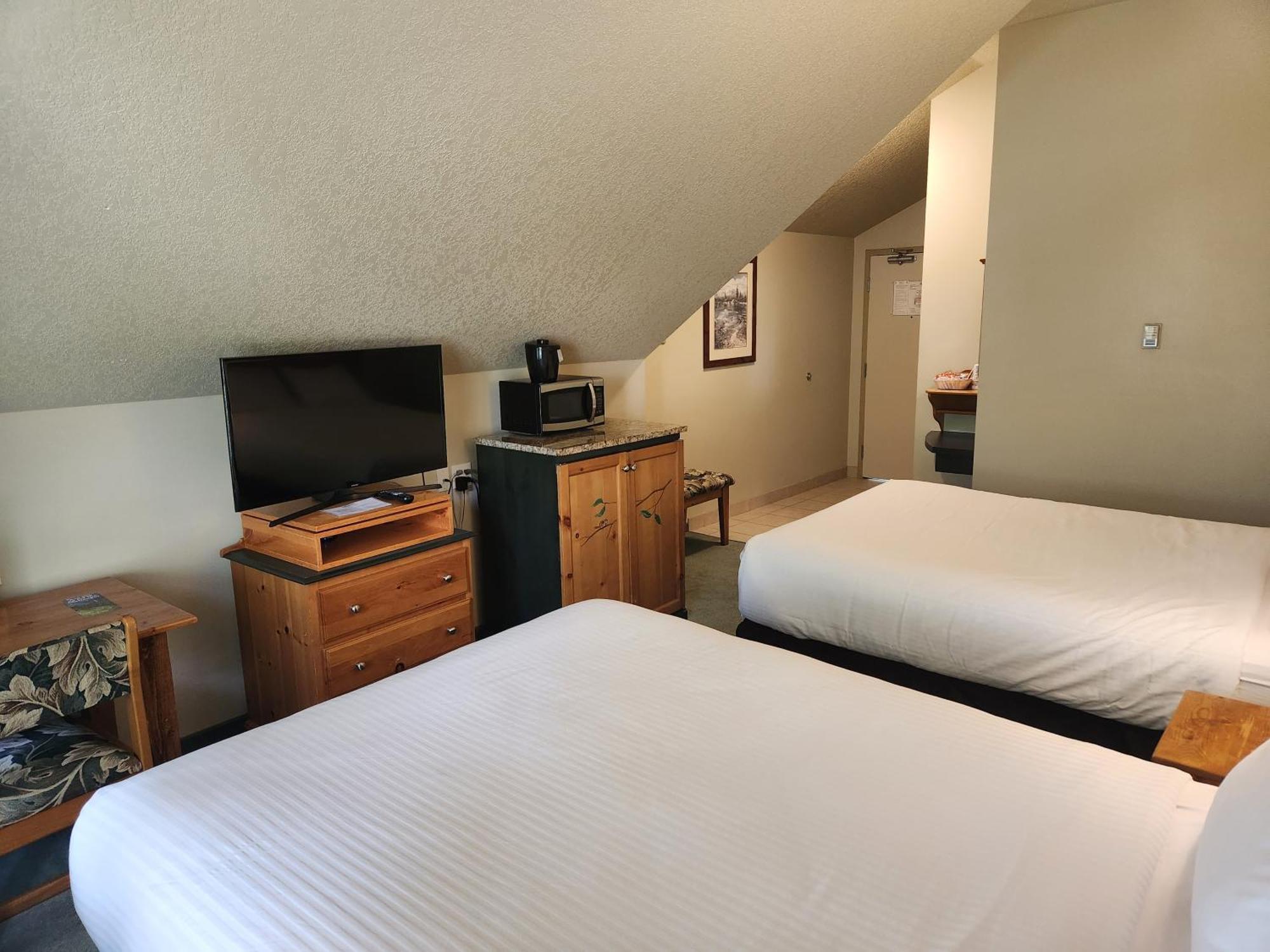 Waterton Lakes Lodge Resort Eksteriør billede