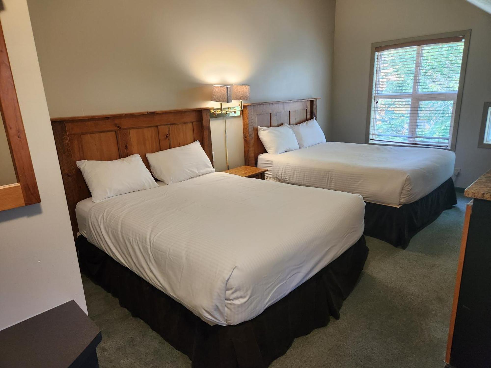 Waterton Lakes Lodge Resort Eksteriør billede